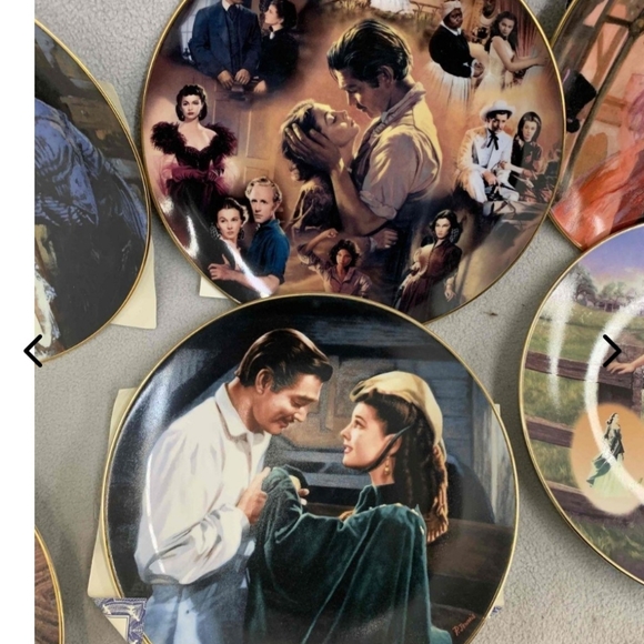 8 pieces Gone With The Wind Collector Plates & Figurines - Picture 4 of 5